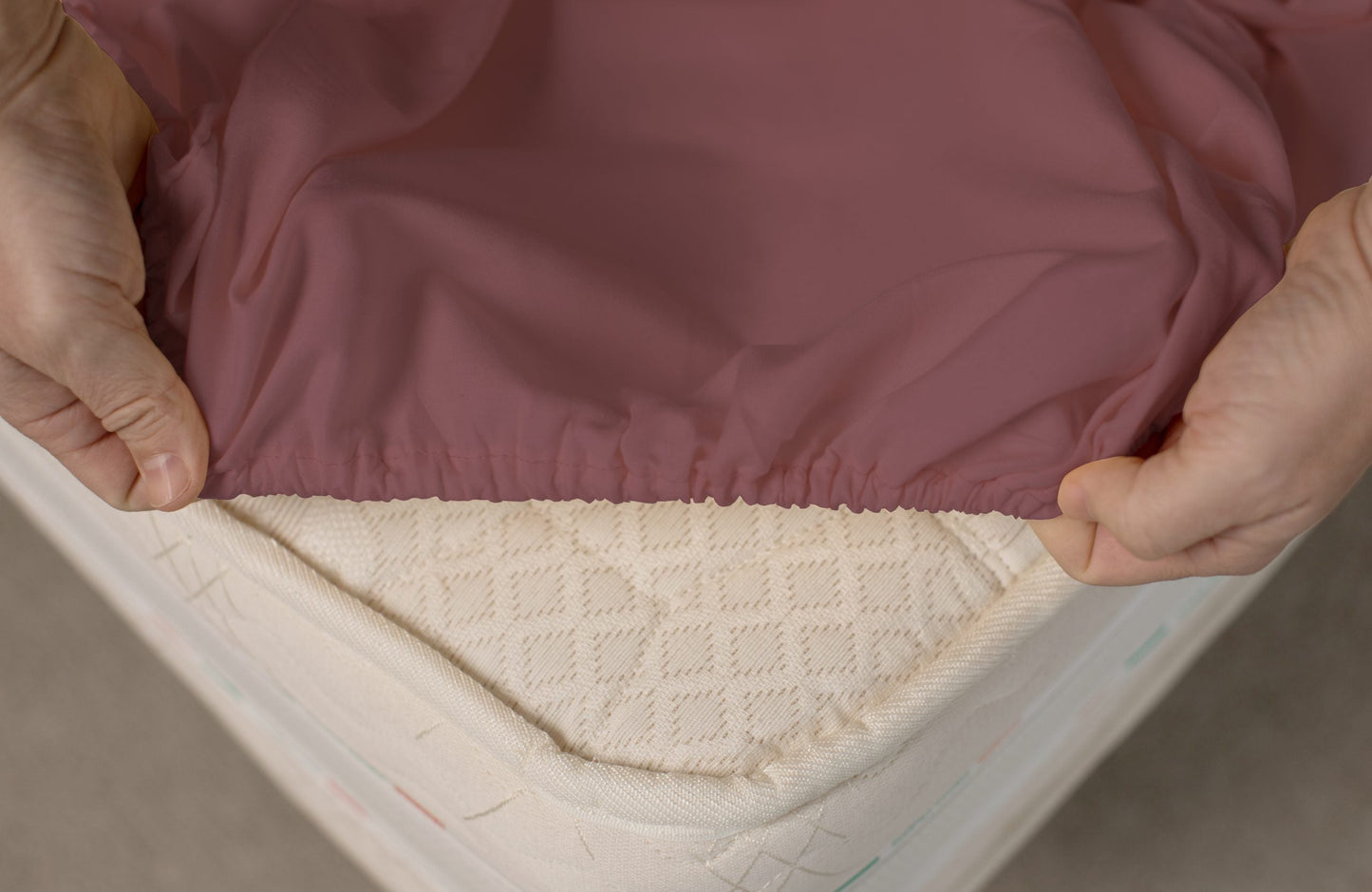 Husa Bumbac Cottone cu elastic 90x200,Mov